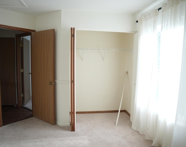22115 W Pasadena Drive - Photo Thumbnail 13