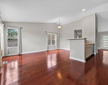 831 Genesee Drive - Photo Thumbnail 1