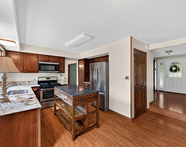 683 Honeysuckle Lane - Photo Thumbnail 4