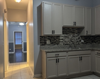 7212 S St Lawrence Avenue - Photo Thumbnail 9