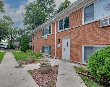 34 N Main Street - Photo Thumbnail 12