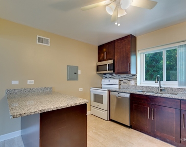 34 N Main Street - Photo Thumbnail 4