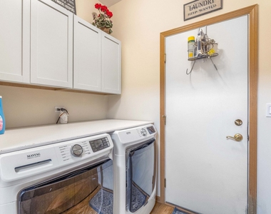 21142 W Braxton Lane - Photo Thumbnail 12