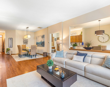 21142 W Braxton Lane - Photo Thumbnail 5