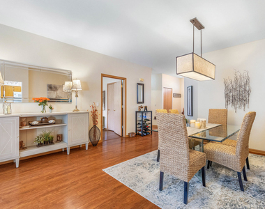21142 W Braxton Lane - Photo Thumbnail 3