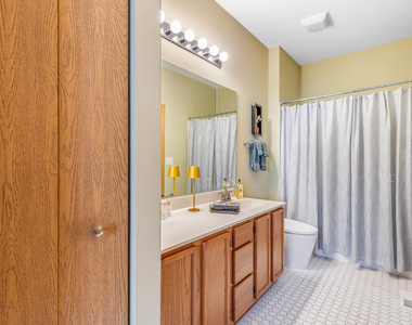 21142 W Braxton Lane - Photo Thumbnail 9
