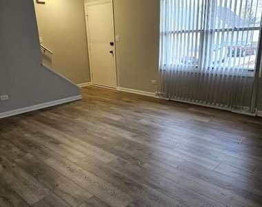 914 Hillside Avenue - Photo Thumbnail 1