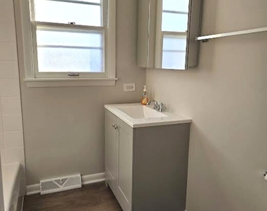 914 Hillside Avenue - Photo Thumbnail 9
