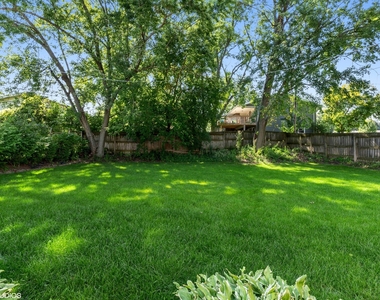 1717 Glen Lake Road - Photo Thumbnail 15