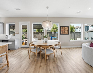 2502 Eason Lane - Photo Thumbnail 2