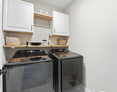 2502 Eason Lane - Photo Thumbnail 16