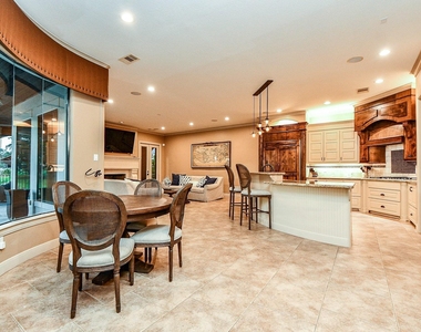 12316 Oak Bend Circle - Photo Thumbnail 10