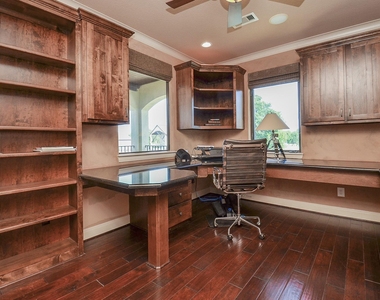 12316 Oak Bend Circle - Photo Thumbnail 32