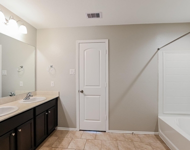 2734 Gold Flake Terrace Road - Photo Thumbnail 13