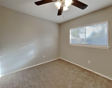 29118 Stapleford Street - Photo Thumbnail 13