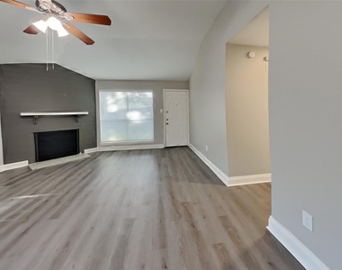 29118 Stapleford Street - Photo Thumbnail 1