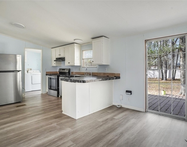 16461 Hill Country Drive - Photo Thumbnail 4