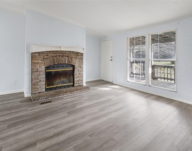 16461 Hill Country Drive - Photo Thumbnail 14