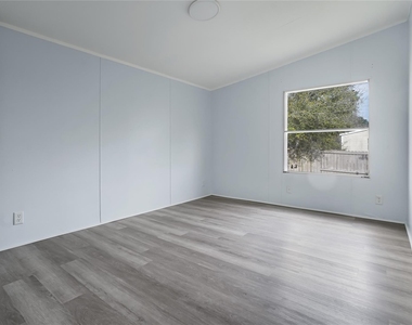 16461 Hill Country Drive - Photo Thumbnail 18