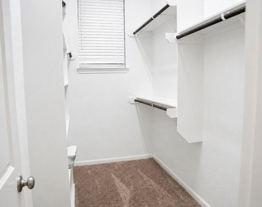 4306 Foggy Creek Lane - Photo Thumbnail 11