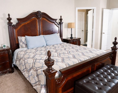 4306 Foggy Creek Lane - Photo Thumbnail 8