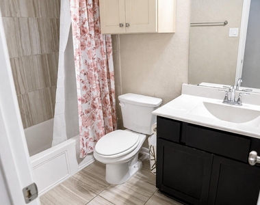 4306 Foggy Creek Lane - Photo Thumbnail 14