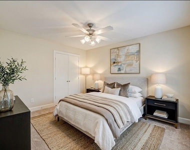 650 Westcross Street - Photo Thumbnail 5
