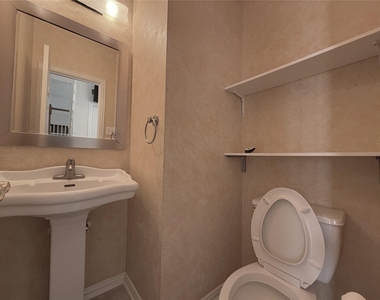 3822 Shady Harbor Drive - Photo Thumbnail 19