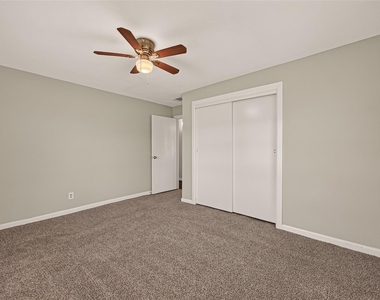 2422 Florence Street - Photo Thumbnail 17