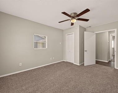 2422 Florence Street - Photo Thumbnail 25