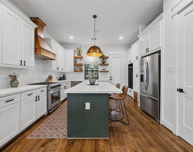 415 James Street - Photo Thumbnail 6