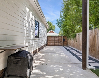 415 James Street - Photo Thumbnail 33
