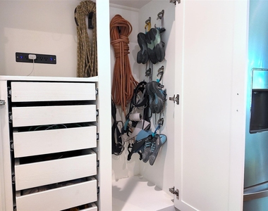 415 James Street - Photo Thumbnail 10