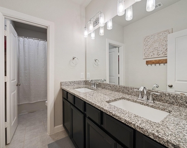 27022 Brighton Valley Way - Photo Thumbnail 10