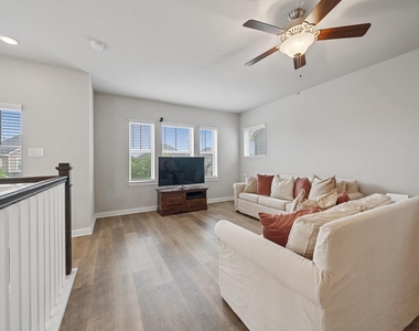 27022 Brighton Valley Way - Photo Thumbnail 9