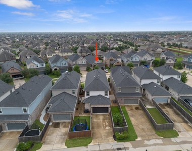 27022 Brighton Valley Way - Photo Thumbnail 17