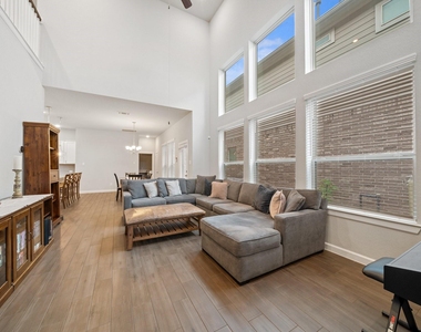 27022 Brighton Valley Way - Photo Thumbnail 2