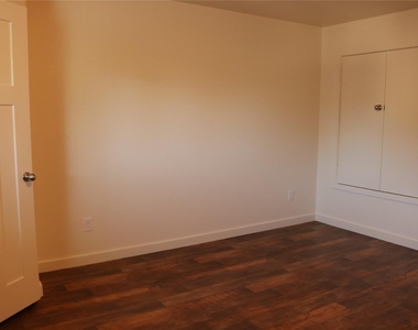 10535 Mills Road - Photo Thumbnail 26