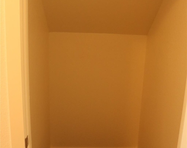 10535 Mills Road - Photo Thumbnail 8