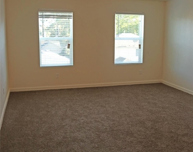 10535 Mills Road - Photo Thumbnail 36