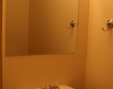 10535 Mills Road - Photo Thumbnail 13