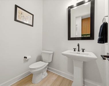 13803 Cerezo Creek Pointe Drive - Photo Thumbnail 18