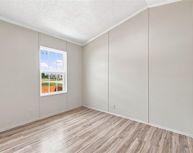 1133 Road 5823 - Photo Thumbnail 24