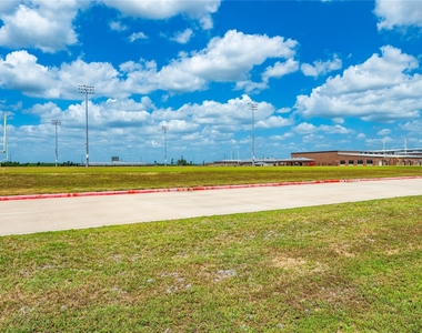 1133 Road 5823 - Photo Thumbnail 6