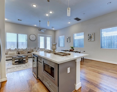 3514 Bastrop Street - Photo Thumbnail 8