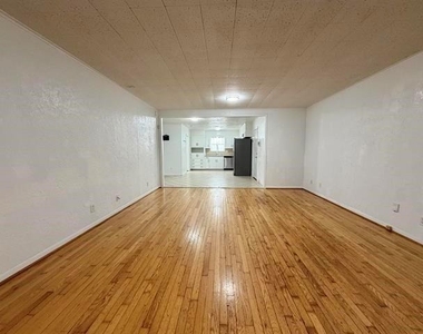 4690 Fieldwood Lane - Photo Thumbnail 9