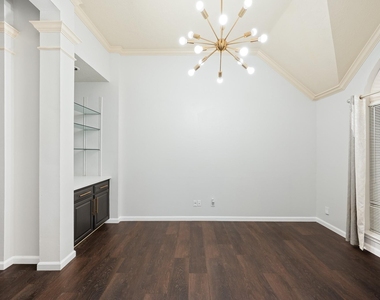 7624 Lone Meadow Court - Photo Thumbnail 8
