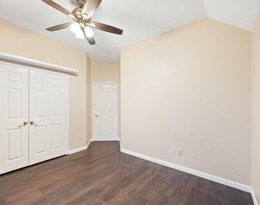 7624 Lone Meadow Court - Photo Thumbnail 34