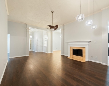 7624 Lone Meadow Court - Photo Thumbnail 23