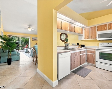 13090 Cross Creek Court - Photo Thumbnail 2
